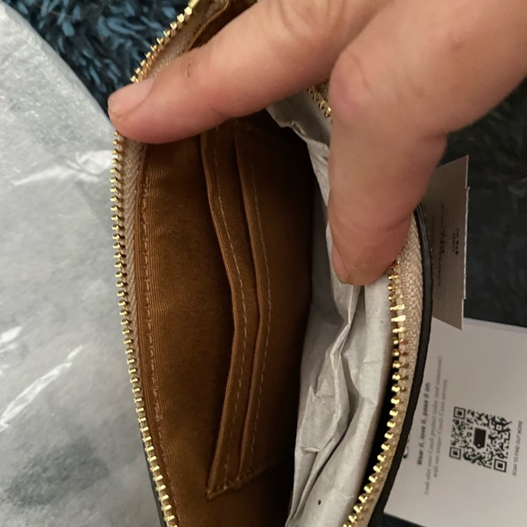 Coach Wristlet/wallet - Picture 9 of 11